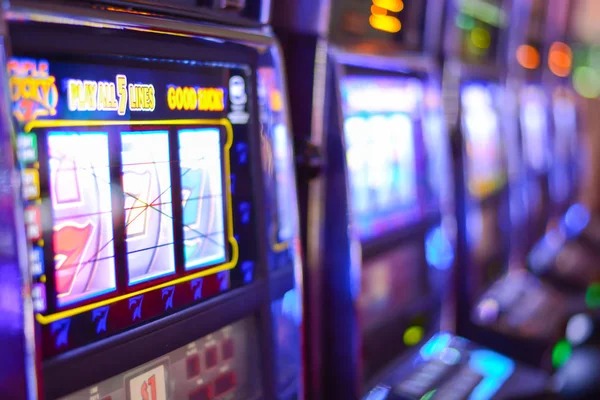 Deposit screen on qqkingbet showing payment method selection and balance update